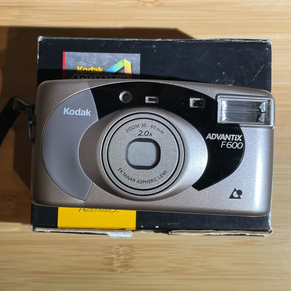 Kodak Advantix F600 Zoom 35MM Point Shoot Film Camera